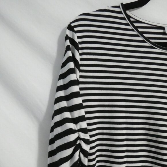 SOUTHERN LADY | medium | Striped Black and White Shirt - Picture 3 of 16